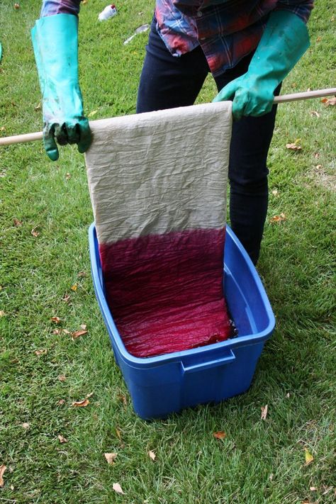 How To Dip Dye a Tablecloth — Projects from The Kitchn | The Kitchn Dye Drop Cloth, Drop Cloth Tablecloth, Rit Dye Colors Chart, Dip Dye Curtains, Dip Dye Fabric, Drop Cloth Projects, Homemade Stamps, Shibori Diy, Diy Tablecloth