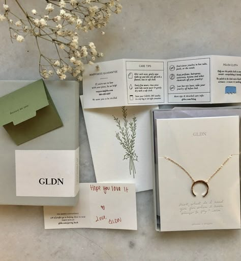 Gldn: Dainty Jewelry that Gives Back Standing Jewelry Box, Jewelry Packaging Ideas, Jewelry Packaging Design, Jewelry Package, Luxury Packaging Design, Packaging Diy, Jewellery Packaging, Packaging Ideas Business, Handmade Packaging