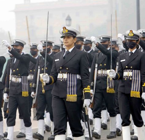 Indian Navy marching contingent of Republic Day 2022 parade will be led by Lieutenant Commander Aanchal Sharma, who is an observer officer posted at the Indian Naval Air Squadron (INAS) 314. “The naval contingent comprises 96 men, three platoon commanders and one contingent commander,” the navy said in a statement. It will be led by […] Indian Naval Academy, Indian Navy Officers, Paisa Money, Krishna Bhakti, Fleet Of Ships, Marine Commandos, Combat Uniforms, Development Books, Female Marines