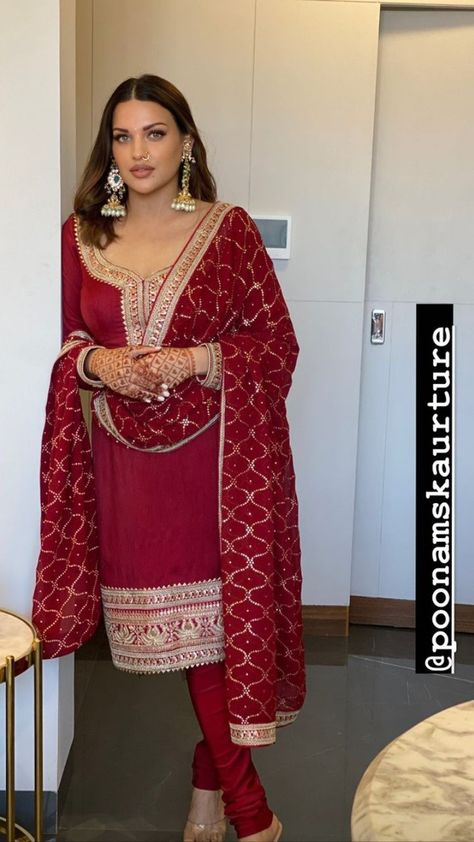 Red Golden Suits For Women Indian, Kanjivaram Suit Designs, Churidar Suit Designs, Hiramandi Inspired Dress, Red Suits For Women Indian Party Wear, Red Suit Designs Indian Style, Maroon Suit Women Indian, Red Churidar Designs, Maroon Punjabi Suit