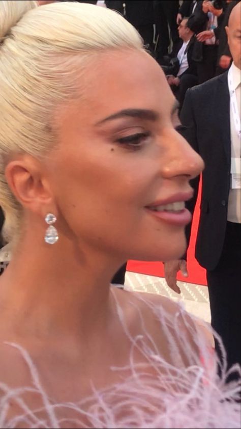 Lady Gaga Nose, Greek Nose, Hooked Nose, Crooked Nose, Nose Types, Big Nose Beauty, Pretty Nose, Nose Makeup, Wide Nose