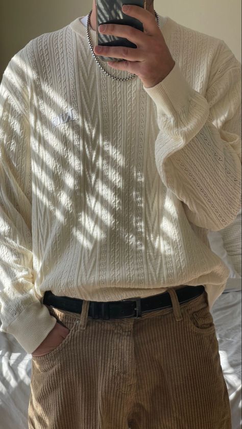 Posh Boy Aesthetic Outfits, White Cable Knit Sweater Outfit Men, White Sweater Outfit Men, Jumper Outfit Men, Winter Style Men, Aesthetic Guy Outfits, Light Academia Outfit, Vest Outfits Men, White Sweater Outfit