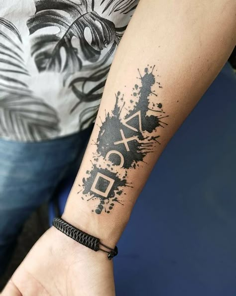 Playstation Tattoo, Stammestattoo Designs, Video Game Tattoos, Gamer Tattoos, Video Game Tattoo, Forearm Sleeve Tattoos, Geniale Tattoos, Gaming Tattoo, Anime Tattoos