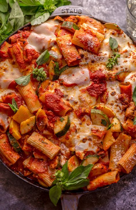 Summer Comfort Food, Rigatoni With Sausage, Popular Pasta Recipes, Rigatoni Recipes, Fra Diavolo, Baked Rigatoni, Baker By Nature, Rigatoni Pasta, Spicy Tomato Sauce