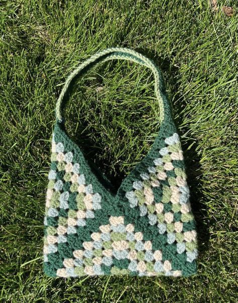 Two Granny Square Bag, Stuff To Do With Granny Squares, Green Granny Square Crochet, Grandmas Squares Crochet, Crocheted Shoulder Bag, Crochet 3 Granny Square Bag, 3 Square Crochet Bag, Things To Do With Crochet Granny Squares, One Granny Square Bag