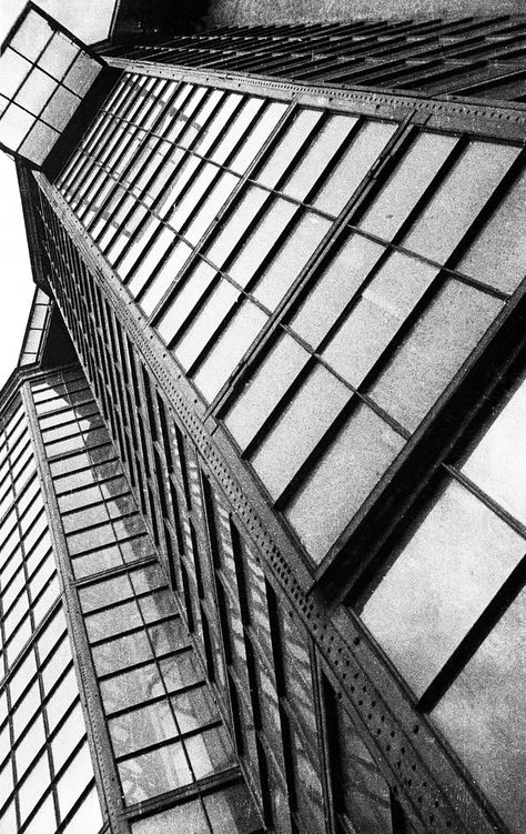 Aleksandr Rodchenko, Black And White Architecture, Architecture Perspective, Photography Artistique, Alexander Rodchenko, Black And White Building, Brothers Photography, Environment Photography, White Architecture