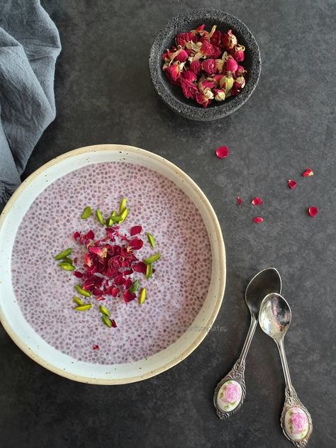 Rose Chia Pudding, Dorm Meals, Chia Seed Coconut Milk, Rose Drink, Rose Syrup, Chia Pudding Recipes, Chia Seed Pudding, Drinks To Try, Chia Pudding