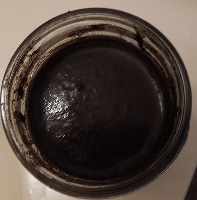 Walnut Hair Dye - How 2 Color Your Hair With Black Walnut Powder ~ via http://www.healthextremist.com/walnut-hair-dye/ Blonde Streaks Hair, Healthing Eating, Walnut Hair, Streaks Hair, How To Darken Hair, Blonde Streaks, Black Hair Dye, Dyed Natural Hair, Walnut Shell