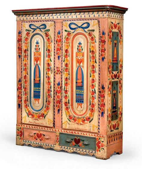 Peter Hunt was a folk artist who knew how to get attention. Peter Hunt, Hunting Painting, Colonial Furniture, Furniture Vintage, Deco Boheme, Antique Chairs, American Folk Art, Funky Furniture, Hand Painted Furniture