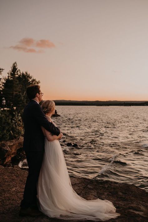 Lake Wedding Pictures, Lake Wedding Photos, Michigan Elopement, Lake Michigan Wedding, Sunset Elopement, White Veil, Wedding Portrait Poses, Cottage Wedding, Presque Isle