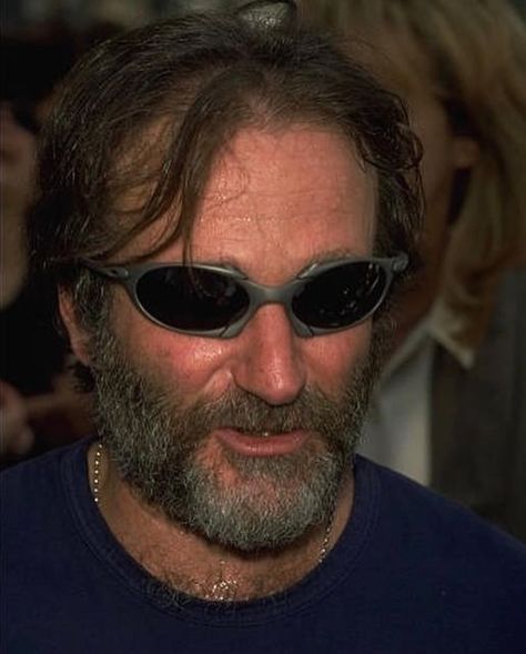 drip research on Instagram: "#oakley Romeo 1 X-Metal as seen on #robinwilliams - link in bio . . . #oakleyjuliet #oakleysunglasses #oakleybrasil #archivefashion #isseymiyake #beautybeast #20471120 #finalhome #vexedgeneration #hystericglamour #ppfm #rafsimons #rickowens #vintage #vintageclothing #numbernine #undercover #yohjiyamamoto #harajuku #waltervanbeirendonck #maisonmargiela #chromehearts #needles #japanesefashion #commedesgarcons #jeanpaulgaultier #generalresearch #y2kfashion" Oakley Tshirt, Oakley Juliet, Retro Games Poster, Sunglasses Outfit, Archive Fashion, Fire Fits, Hysteric Glamour, Robin Williams, Creative Images