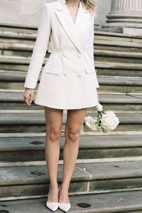 Modern Short Wedding Dress Classy, White Blazer Dress Wedding, Blazer Dress Wedding, Casual Courthouse Wedding Outfit, Tweed Wedding Dress, Casual Wedding Dress Courthouse, Court House Wedding Outfit, City Hall Wedding Outfit, Blazer Wedding Dress