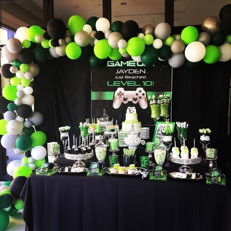 #GameOn! #XboxParty Xbox Party Ideas, Video Game Birthday Party Decorations, Xbox Birthday Party, Game Truck Birthday Party, Xbox Party, Game Truck Party, Boy 16th Birthday, Gaming Birthday, Gaming Party