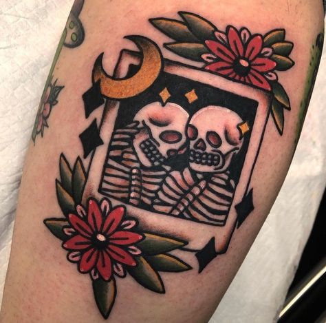 Honest Tattoo, Traditional Tattoo Leg Sleeve, Traditional Thigh Tattoo, Traditional Skull Tattoo, Polaroid Tattoo, Traditional Tattoo Arm, Traditional Skull, Traditional Tattoo Woman, Traditional Tattoo Inspiration