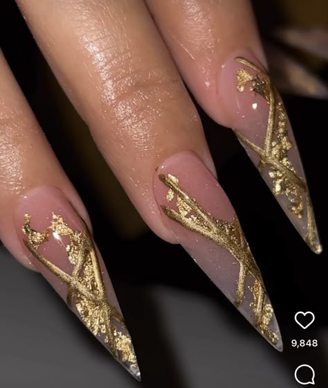 Chrome Gold French Tip Nails, Greek Goddess Nails Designs, Sharp Almond Nails Design, Pink And Gold Nails Coffin, Reverse Chrome Nails, Gold Aura Nails, Golden Foil Nails, Gold Stilletos Nails, Egypt Nails Design