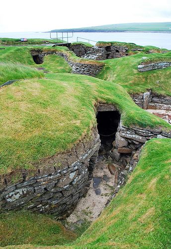 Skara Brae, Orkney Islands, Scotland, UK | Skara Brae is a l… | Flickr - Photo Sharing! Northern Scotland, Skara Brae, Glasgow City, Orkney Islands, Pinup Art, Old Stone, Scotland Travel, British Isles, World Heritage Sites