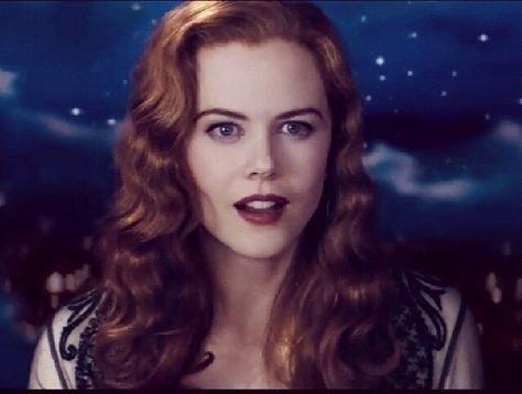 Satine (Nicole Kidman). Moulin Rouge! Moulin Rouge Hair, Satine Moulin Rouge, Rouge Hair, Moulin Rouge Movie, Celebrity Quizzes, Baz Luhrmann, Australian Actors, Ewan Mcgregor, Romance Movies