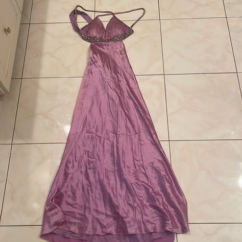 Silky, Bedazzled, Purple Padded Dress! Early 2000 Fashion, Strapped Dress, Pink Chiffon Dress, Padded Dress, Hoodie Sweatshirt Dress, 2000 Fashion, Red Carpet Look, French Connection Dress, 4 Dresses