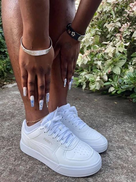 White Puma Shoes, Puma Shoes Women, Shoe Lacing Techniques, White Puma Sneakers, Shoe Basket, Shoe Wishlist, Shoe Inspo, Puma Sneakers, Swag Shoes