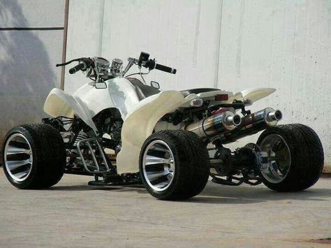 Now that's a 4 wheeler 4 Wheelers, Four Wheelers, Quad Bike, 4 Wheeler, Hot Bikes, Triumph Motorcycles, Street Bikes, Custom Motorcycles, Sidecar