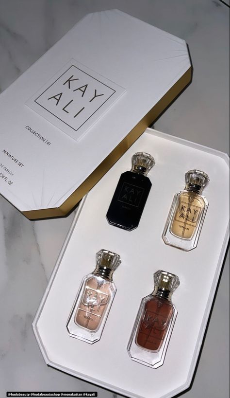 Expensive Gifts For Women, Kayali Perfume, Koleksi Parfum, Perfume Aesthetic, Expensive Perfume, Hand Gestures, Fragrances Perfume Woman, Perfume Collection Fragrance, Perfume Packaging