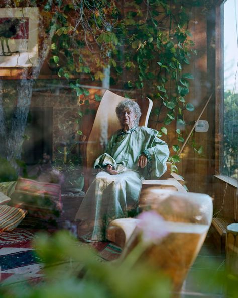 Alec Soth | I Know How Furiously Your Heart Is Beating Alec Soth, Art Beat, Photography Career, Become A Photographer, New York Times Magazine, Photographs Of People, Spiritual Experience, Old Woman, Magnum Photos