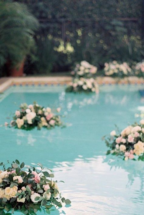 33 Pool Decor Ideas For Your Backyard Wedding ❤ wedding pool party decoration ideas floating greenery and flowers creamy yellow and pink roses leilabrewster #weddingforward #wedding #bride #weddingdecor #weddingpoolpartydecorationideas Pool Party Decoration Ideas, Pool Decor Ideas, Backyard Wedding Pool, Wedding Pool Party Decorations, Pool Wedding Decorations, Wedding Pool Party, Party Decoration Ideas, Pool Wedding, Pool Party Decorations