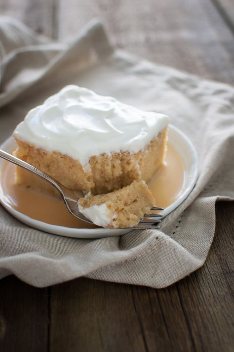 Tres Leches Cake - a sponge cake soaked with a sweet milk mixture of evaporated milk, sweetened condensed milk, and cream. This recipe also uses cajeta, a caramelized goat's milk spread. | tamingofthespoon.com Colombian Desserts, Strawberry Mousse Cake, Food Photography Dessert, Sweet Milk, Glaze For Cake, Tres Leches Cake, Milk Cake, Chocolate Delight, Tres Leches