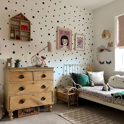 Amelie Bedroom, Polka Dot Bedroom, Dalmatian Wall, Fake Wallpaper, Baby Room Wall Stickers, Kids Bedroom Furniture Design, Bathroom Wall Decals, Polka Dot Walls, Toddler Girl Room