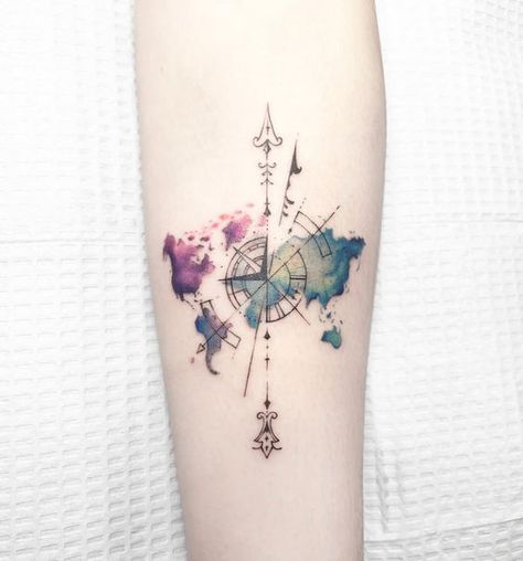 World map Compass Tattoo Meaning, Tato Mandala, Map Tattoo, Tattoo Diy, Compass Tattoo Design, Map Tattoos, Inspiration Tattoos, Disney Tattoo, Different Tattoos