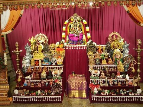 Golu Decoration Ideas Theme, Navarathri Golu Ideas, Golu Decoration Ideas, Navaratri Festival, Navaratri Golu, Bommala Koluvu, Golu Dolls, Pooja Decoration, Fair Food