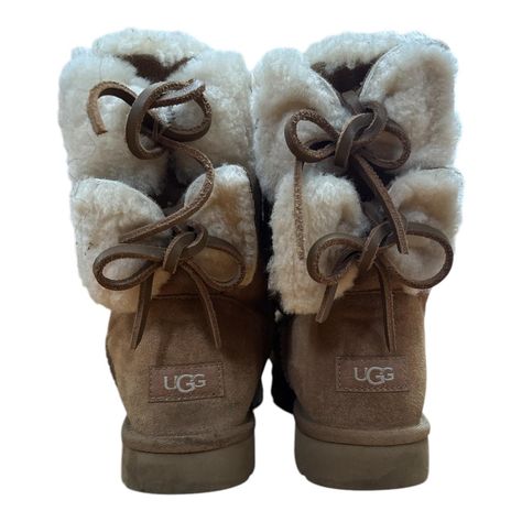 Tan UGG boots with fur lining and rubber sole #UGGboots Tan Ugg Boots, Boots With Fur, Womens Ugg Boots, Fur Boots, Womens Uggs, Ugg Boots, Women's Boots, Rubber Sole, Womens Boots