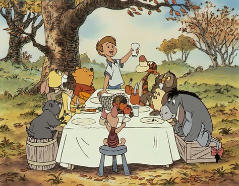 Winnie The Pooh Thanksgiving, Pooh Thanksgiving, Thanksgiving Clipart, Winnie The Pooh Friends, Pooh Quotes, Old Disney, Anime Baby, Old Cartoons, Pooh Bear