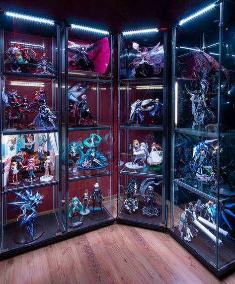 Collectors Room Ideas, Toy Collection Room, Dream Man Cave, Relaxing Office, Home Cinema Room, Lego Display, Otaku Room, Room Display, Cinema Room