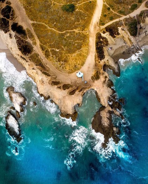 Aerial view over the cliffs at Leo Carrillo State beach Leo Carrillo State Beach, Los Angeles Beaches, Malibu Beaches, Visit California, Malibu California, Pacific Coast Highway, North Beach, California Beach, California Dreaming