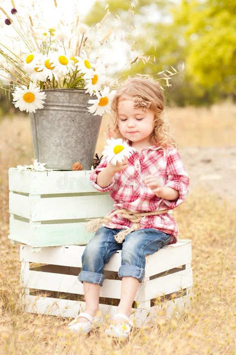 Baby girl playing outdoors stock photo. Image of cute - 44433800 Toddler Pictures, Easter Photoshoot, Easter Photography, Mini Photo Sessions, Toddler Photoshoot, Kind Photo, Photography Mini Sessions, Toddler Photos, Toddler Photography