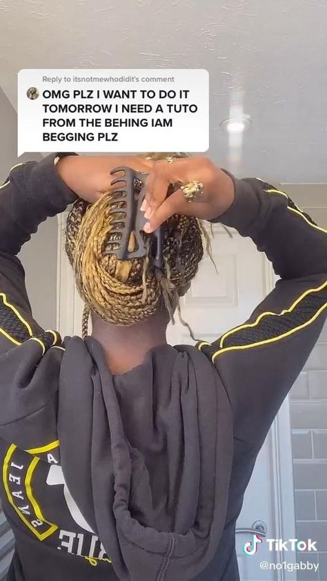 claw clip hairstyle on braids [Video] | Clip hairstyles, Cute box braids hairstyles, Protective hairstyles braids Ways To Style Box Braids Claw Clip, Braids With Clips Black Women, Simple Braids For Black Women Protective Styles Updo Hairstyle, Box Braids Clipped Up, How To Put A Claw Clip In Hair With Braids, Hair Clip For Braids, 90s Hairstyles Box Braids, Messy Bun On Box Braids, Claw Clips Hairstyles Braids