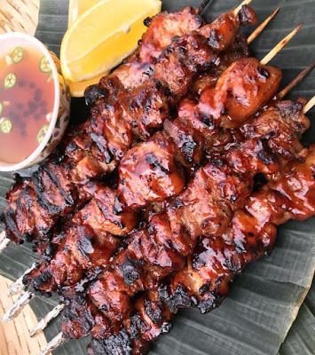 Filipino Chicken Barbecue Recipe, Chicken Inasal, Chicken Barbecue, Budget Dinner, Filipino Street Food, Fair Foods, Barbecue Chicken Recipe, Pinoy Foods, Chicken Bbq