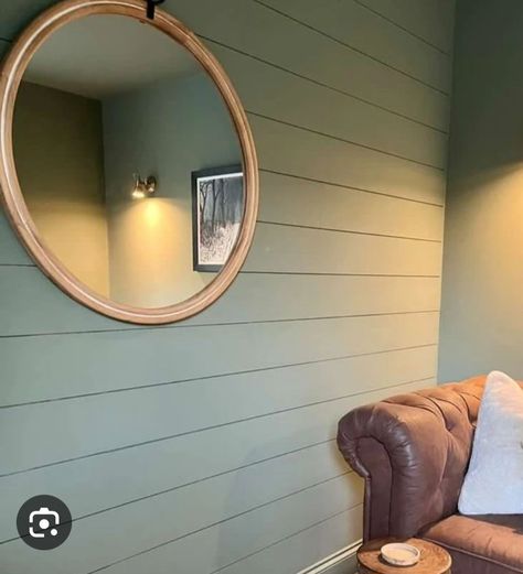 Horizontal Shiplap Wall, Horizontal Shiplap, Lake House Family Room, New England Interior, Caulk Paint, Kitchen Wall Panels, Stripped Wall, Room Accent Wall, Wooden Brackets