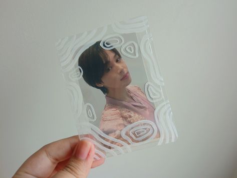 Toploader Deco Paint, Painted Toploader Kpop, Painted Toploader, Toploader Deco Ideas, Pc Decoration, Kpop Deco, Toploader Deco, Deco Paint, Kpop Photocards