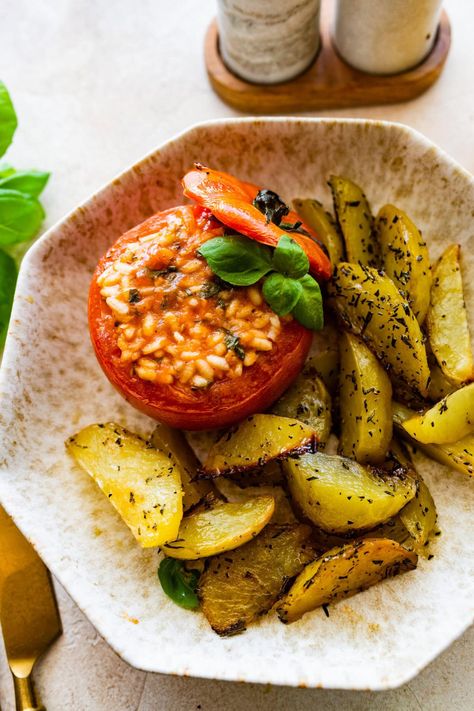 Stuffed Tomatoes with Rice Recipe (Pomodori Con Riso) - CucinaByElena Stuffed Tomatoes With Rice, Tomato Risotto, Stuffed Tomatoes, Pizza Appetizers, Tomato Rice, Risotto Rice, Beefsteak Tomato, Ciabatta Bread, Juicy Tomatoes