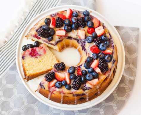 Looking for a delicious, no-fuss cake to enjoy? This moist and fruity berry bundt cake will fit the bill perfectly! It’s made with lots of butter, white chocolate and of course, lots of fresh berries! Enjoy a slice of this cake with hot coffee in the morning or a glass of wine after dinner! Watch […] Berry Bundt Cake, Sweet French Toast, Cake Blueberry, Starbucks Cake, Easy Bundt Cake, Bundt Cake Recipes, Bundt Cake Recipe, Lemon Bundt Cake, Cake Strawberry