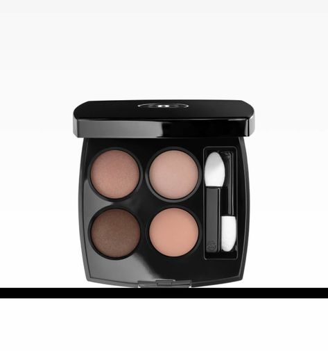 Eyeshadow - refined view - Makeup | CHANEL Chanel Makeup Looks, Natural Eyeshadow Palette, Chanel Eyeshadow, Contour With Eyeshadow, Natural Eyeshadow, Chanel Store, Chanel Makeup, Perfect Eyes, Eyeshadow Palettes