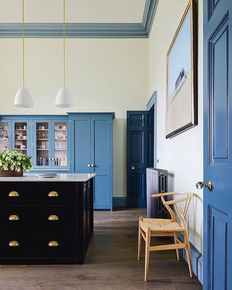 Relocating a kitchen – What to consider | Fifi McGee Stylish Kitchen Ideas, Kitchen Colour Combination, Yellow Ceiling, Kitchen Colour, Devol Kitchens, Joinery Design, Cabinet Color, Counter Decor, London House