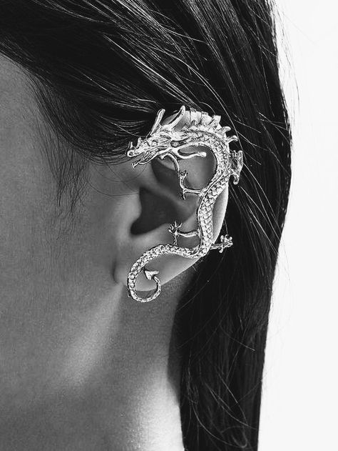 Grand Jewellery, Street Style Outfits Casual, Dragon Earrings, Elegant Jewellery, Fun Clothing, Dragon Jewelry, Fantasy Jewelry, Tattoo Styles, Fantasy Fashion