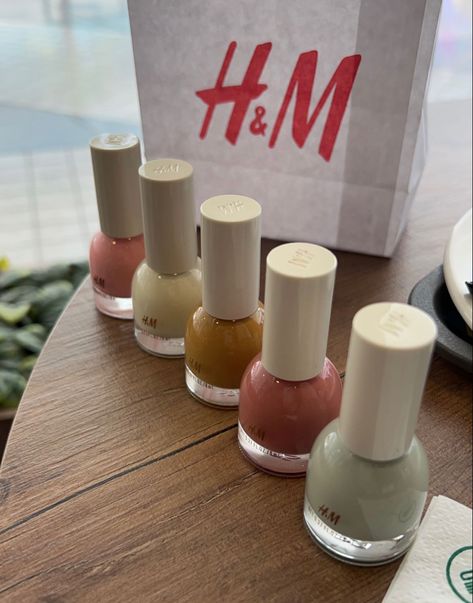 Nail Polish Bottles Aesthetic, Nail Polish Combinations, Nail Paint Shades, Money Wallpaper Iphone, Book Binding Diy, Bridal Gift Wrapping Ideas, Hello Nails, Nails Today, Nail Polish Bottles