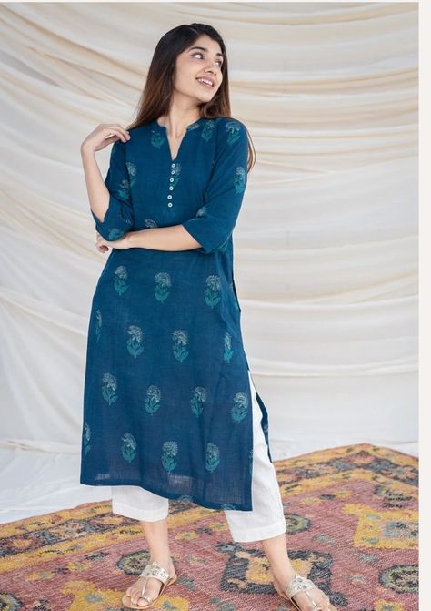 Unique Kurta Designs Women, Full Sleeve Kurti, Kurti Stitching, Indigo Kurta, Kurta Ideas, Simple Suits, Cotton Suit Designs, Printed Kurti Designs, Minimalistic Outfits