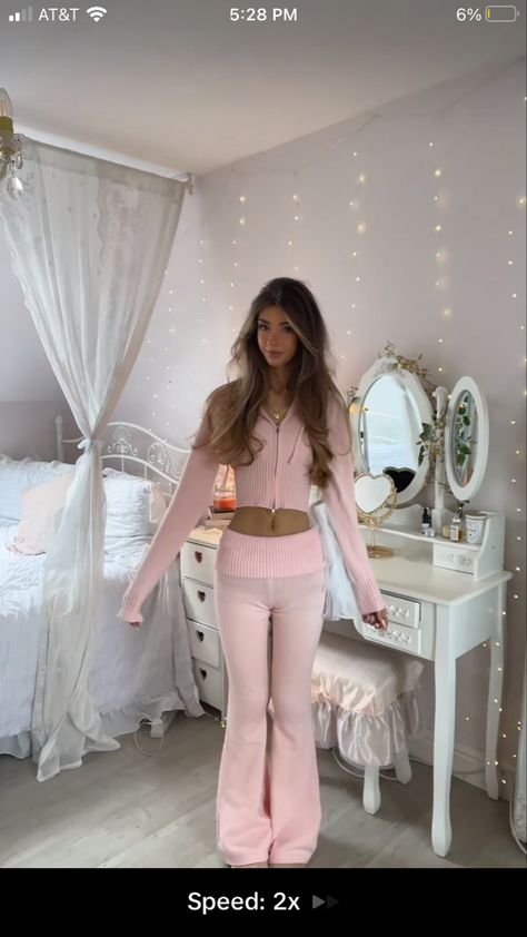 Mode Inspo, Cute Everyday Outfits, Pink Outfits, Cute Simple Outfits, Really Cute Outfits, Pink Outfit, Sweater Set, Girly Outfits, Simple Outfits