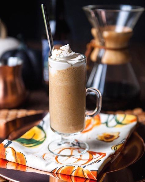 Reposted from https://www.instagram.com/p/BLQ-0ADhF1m Wassil Recipe, Nitro Coffee, Tea Time Food, Irish Coffee Mugs, Brew Pub, Gourmet Coffee, Irish Coffee, Cold Coffee, Pumpkin Cheesecake