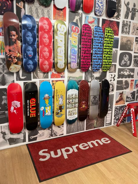 Supreme shop in Milan, Italy Supreme Shop, Supreme Store, Supreme Accessories, Luxury Room, Luxury Room Bedroom, Dream Life House, Skateboard Design, House Architecture, Luxury Rooms